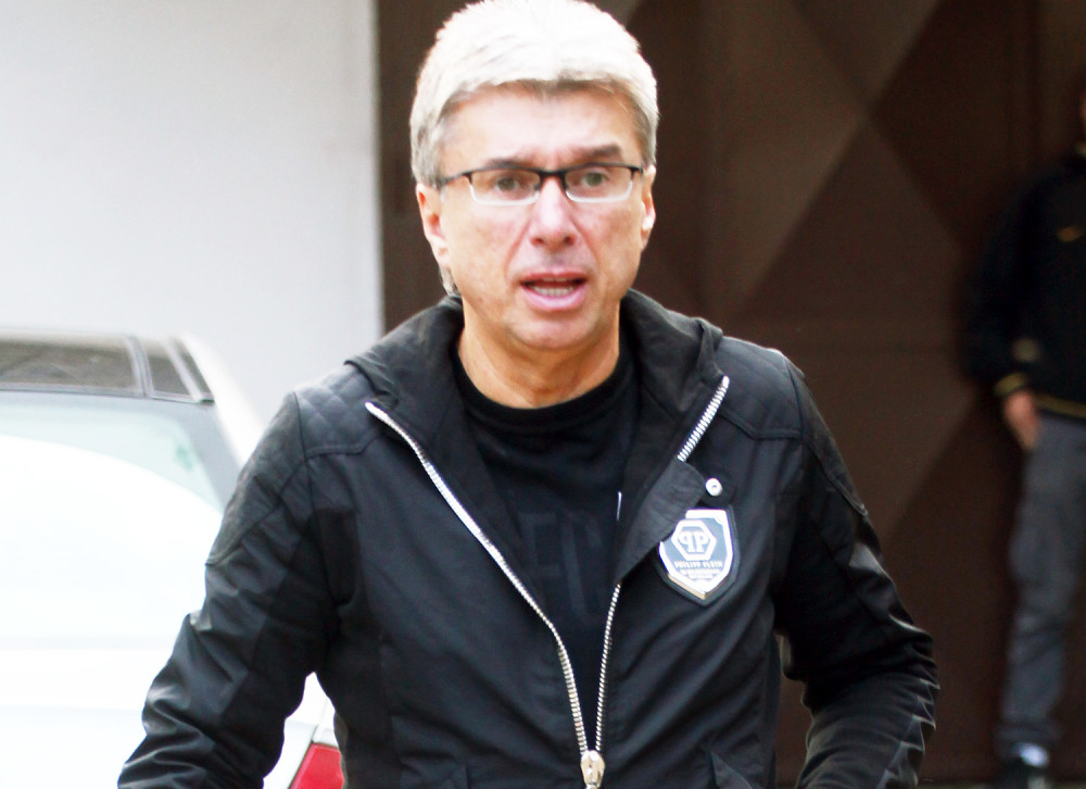 Imala je veliki hit, ali ovu pevačicu je Saša Popović CENZURISAO! Tek je sad odlučila da progovori o svemu!