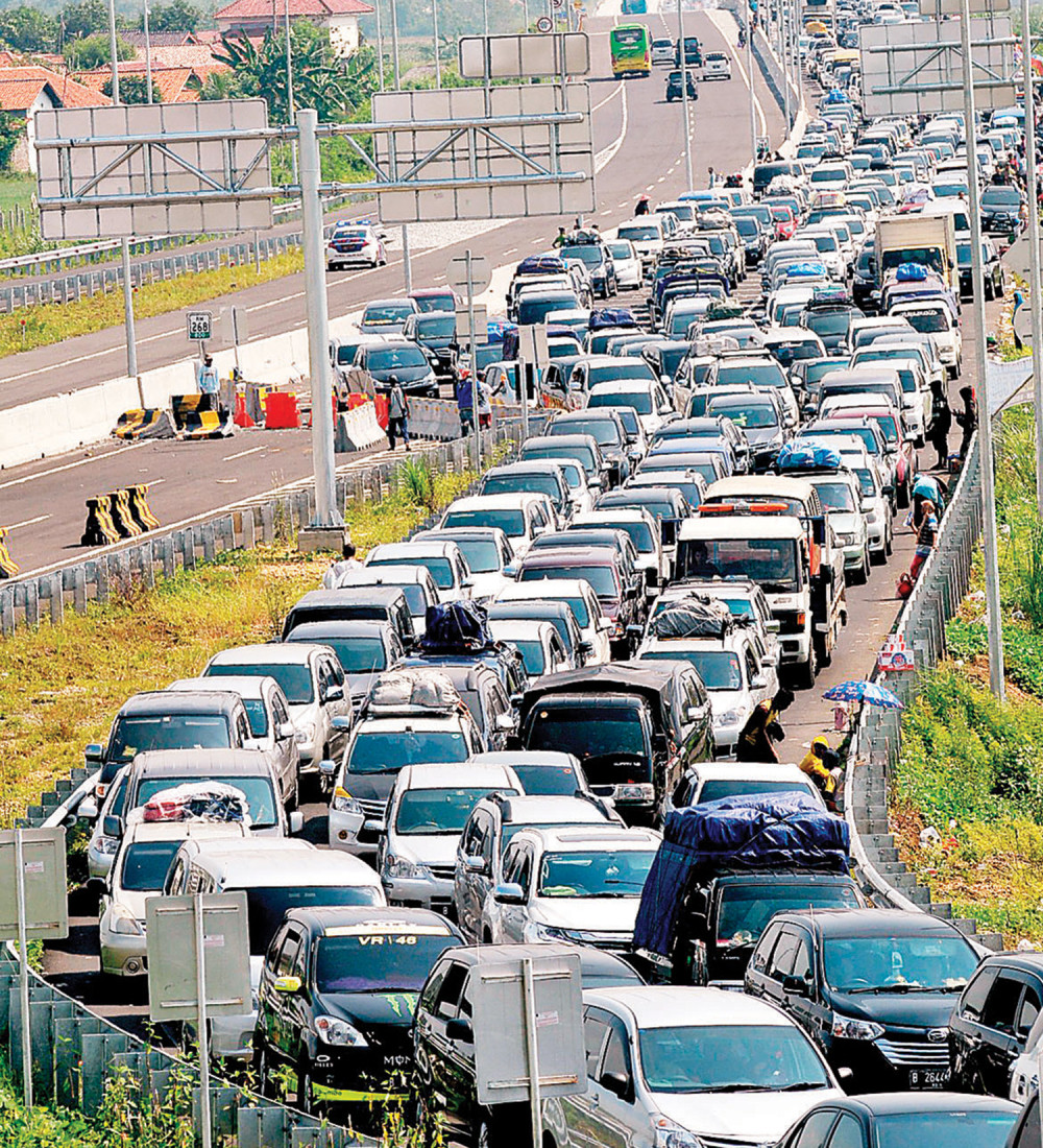 Vozači, izbegavajte ove putne pravce i granične prelaze zbog VELIKE GUŽVE!