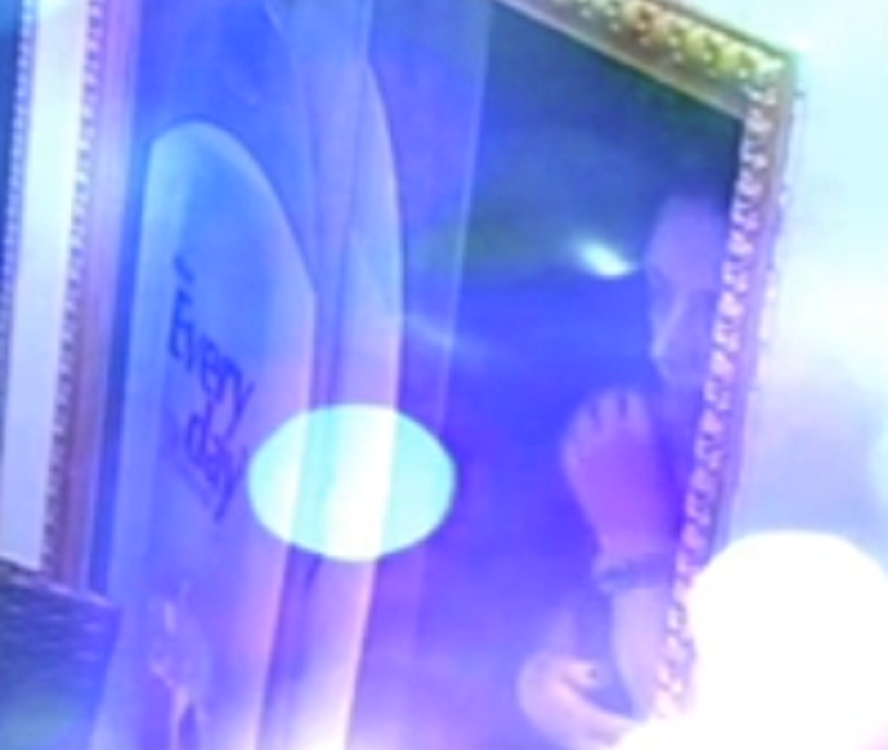 Ana pokazala dude (VIDEO)