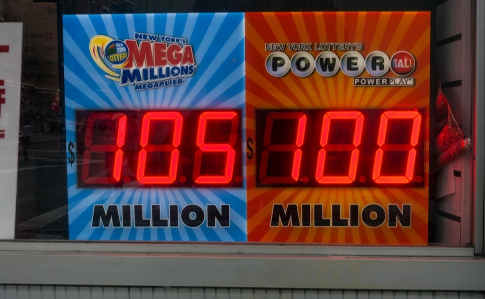 Dobio 540 miliona dolara na lutriji!