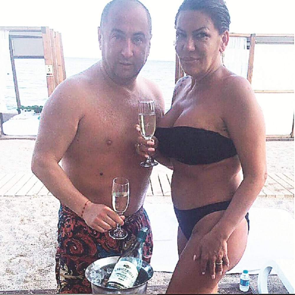 Đani napio suprugu na plaži