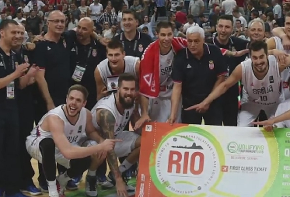Ovako su košarkaši slavili na parketu (VIDEO)