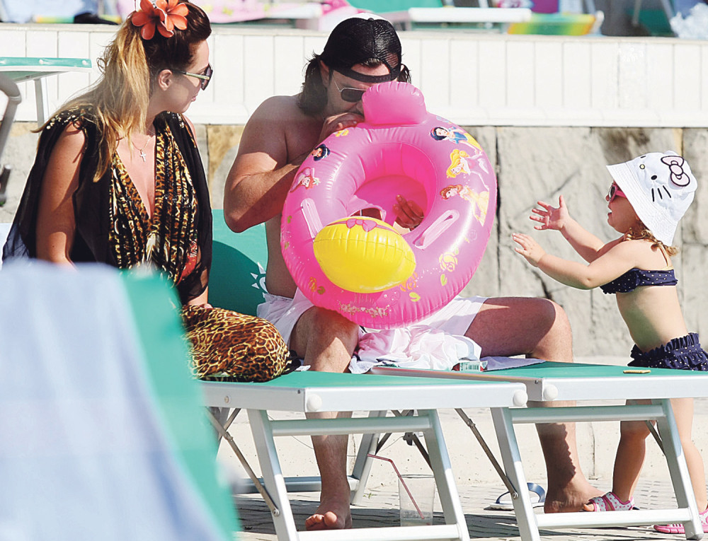 Lukas puk‘o 10.000 evra za letovanje!