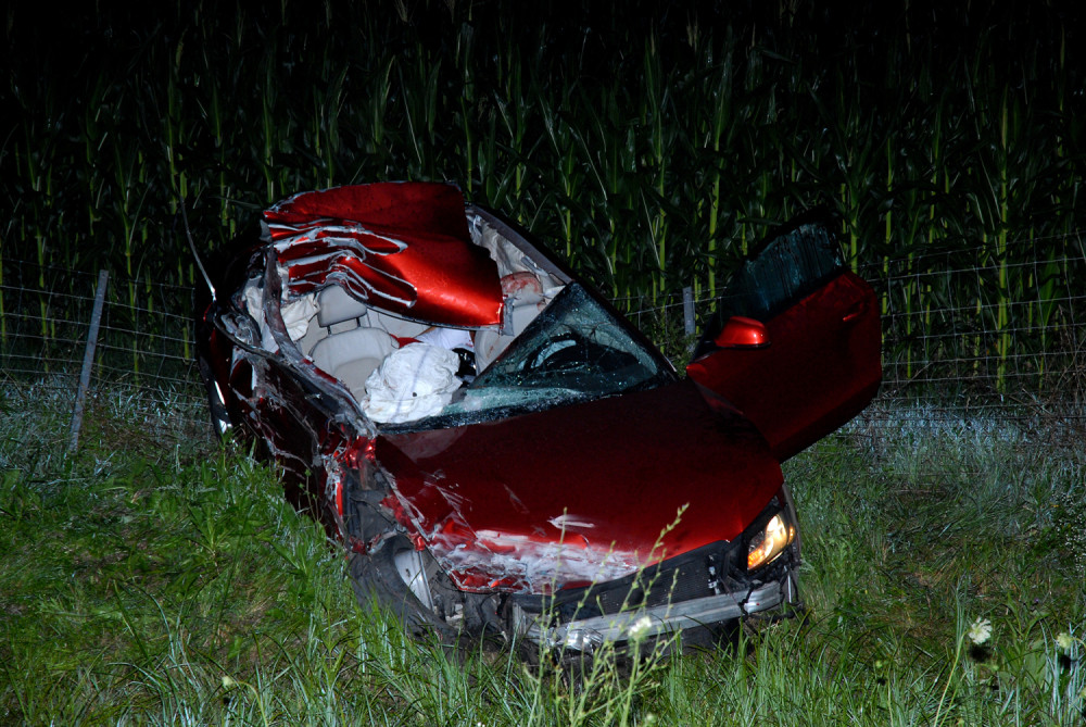 Devojka poginula u teškom udesu