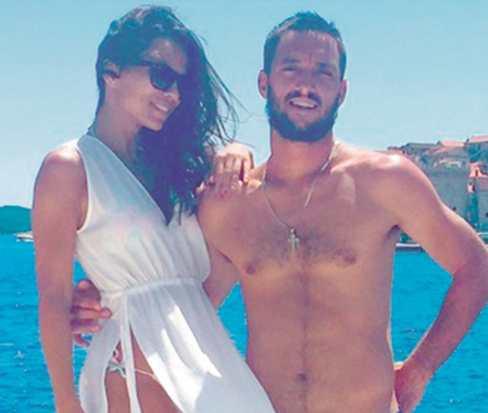 Viktor pustio bradu po želji devojke