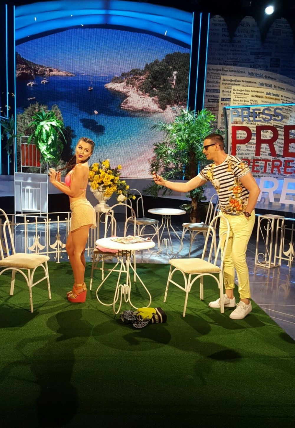 Stanija došla u emisiju u kupaćem!