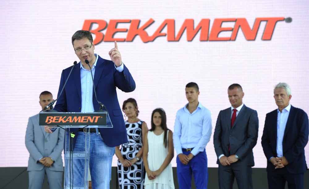 Vučić: Nadam se da će mi sin biti fabrički radnik!