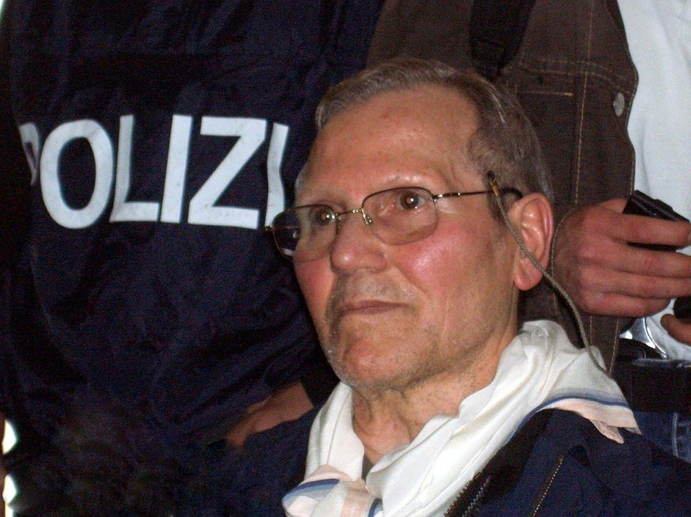 Umro ubica sudije Falkonea!