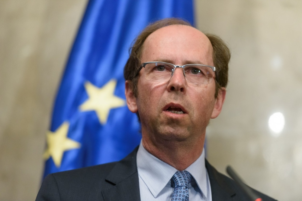 Ministar finansija podneo ostavku