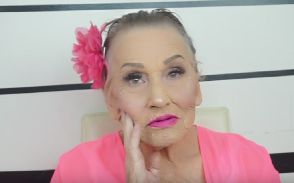 Baka iz Hrvatske nastavlja da šarmira (VIDEO)