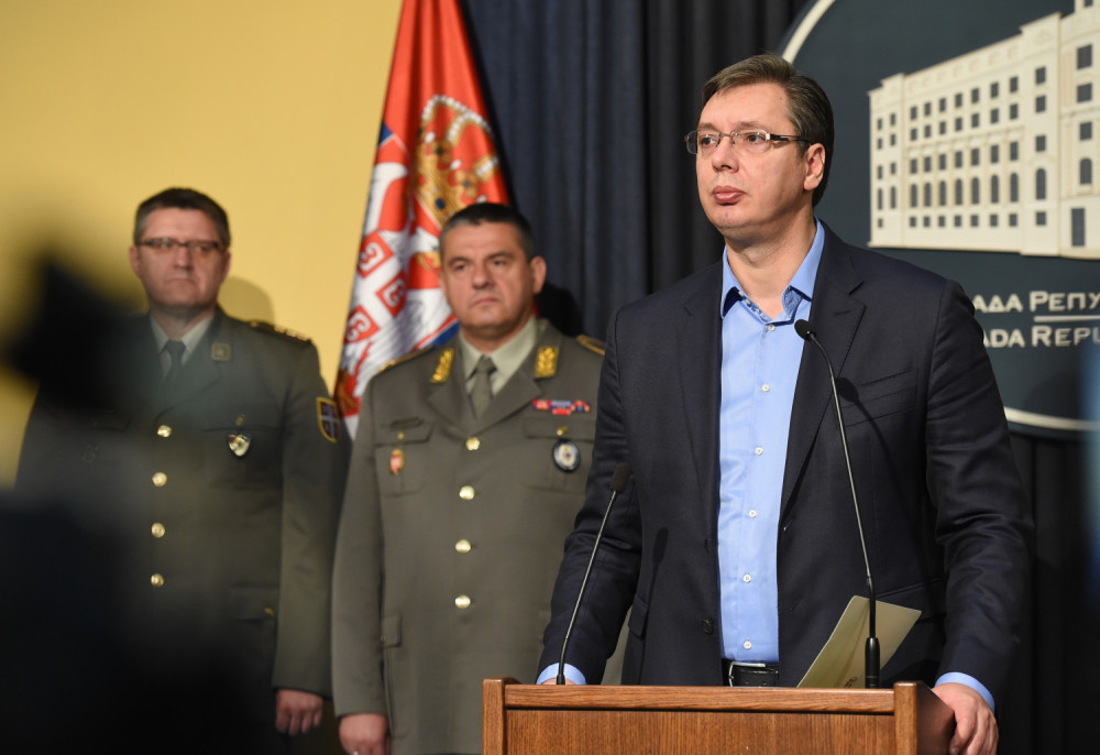 Vučić: Timovi vojske i policije na granice!