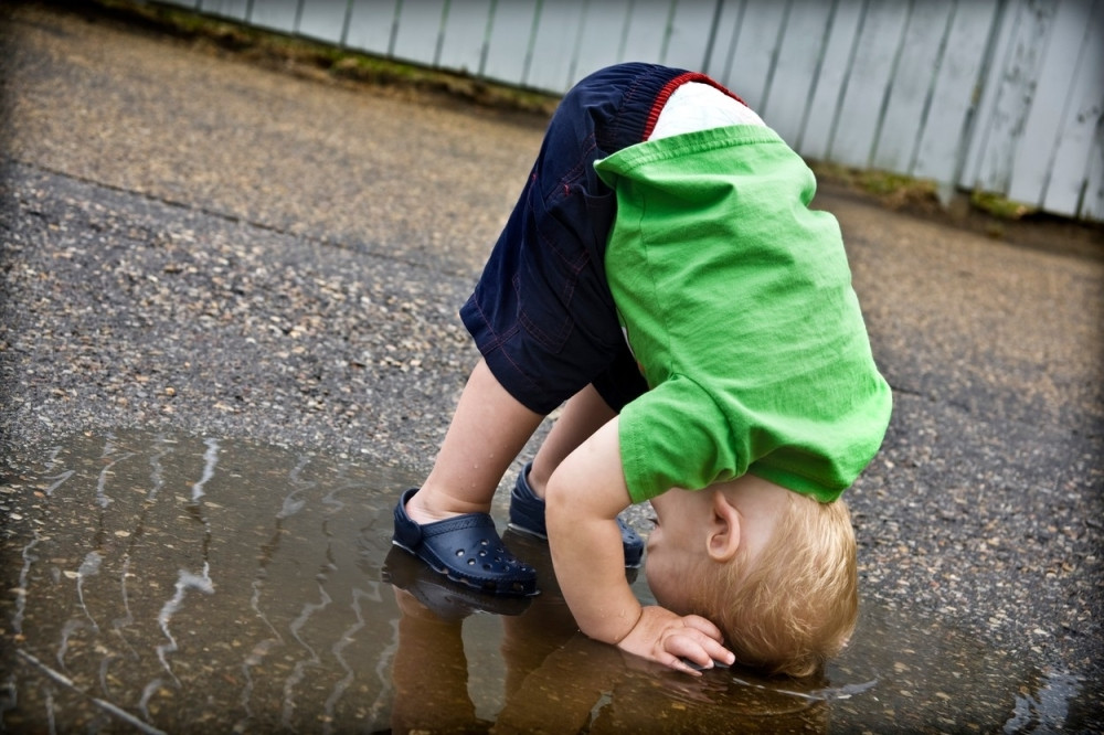 Danas izbacite decu na kišu!