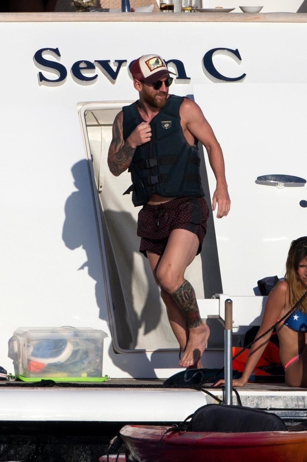 Španac preplivao 1.000 metara zbog Mesija! (FOTO)