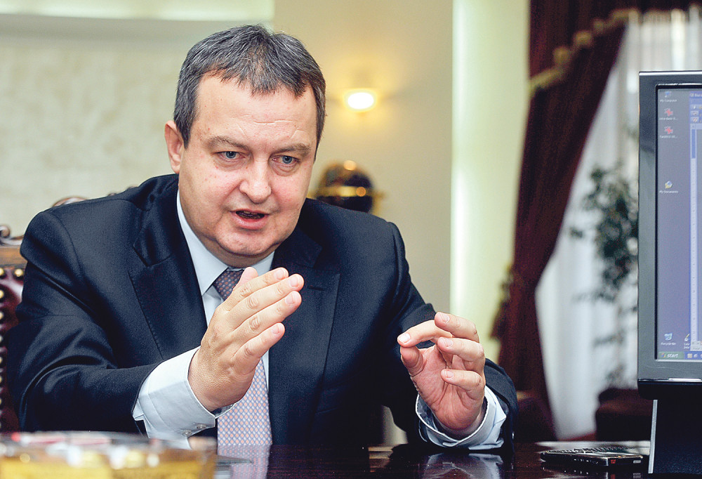 Dačić: Neće nam Tači crtati  međe!