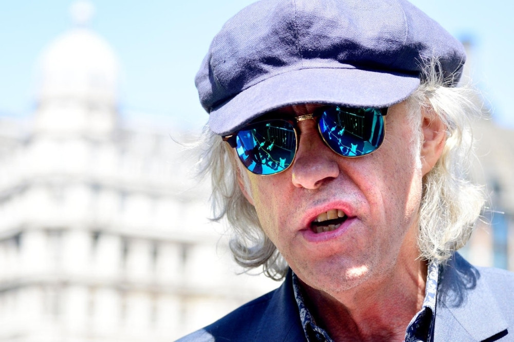 Bob Geldof izvređao publiku na koncertu! (VIDEO)