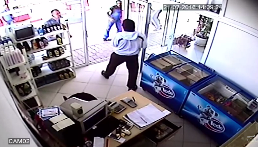 Meštani uhvatili razbojnika! (VIDEO)