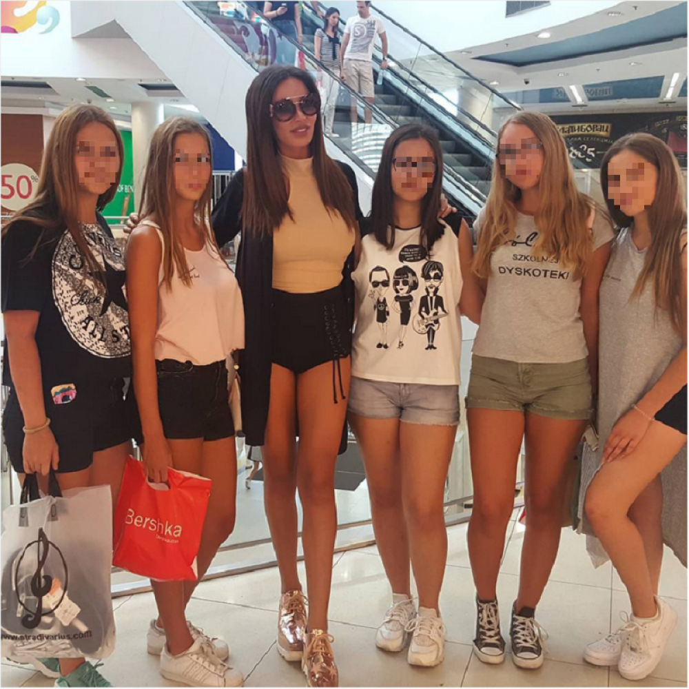 Soraju spopala deca u tržnom centru