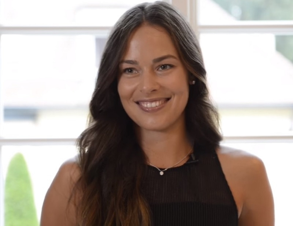 Ana Ivanović promovisala trudnički stajling (FOTO)