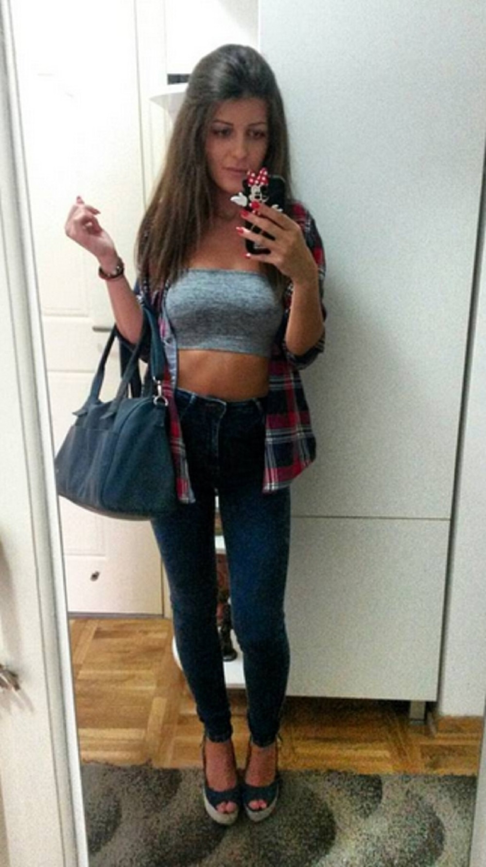 Policija ispituje seks nastavnika i učenica