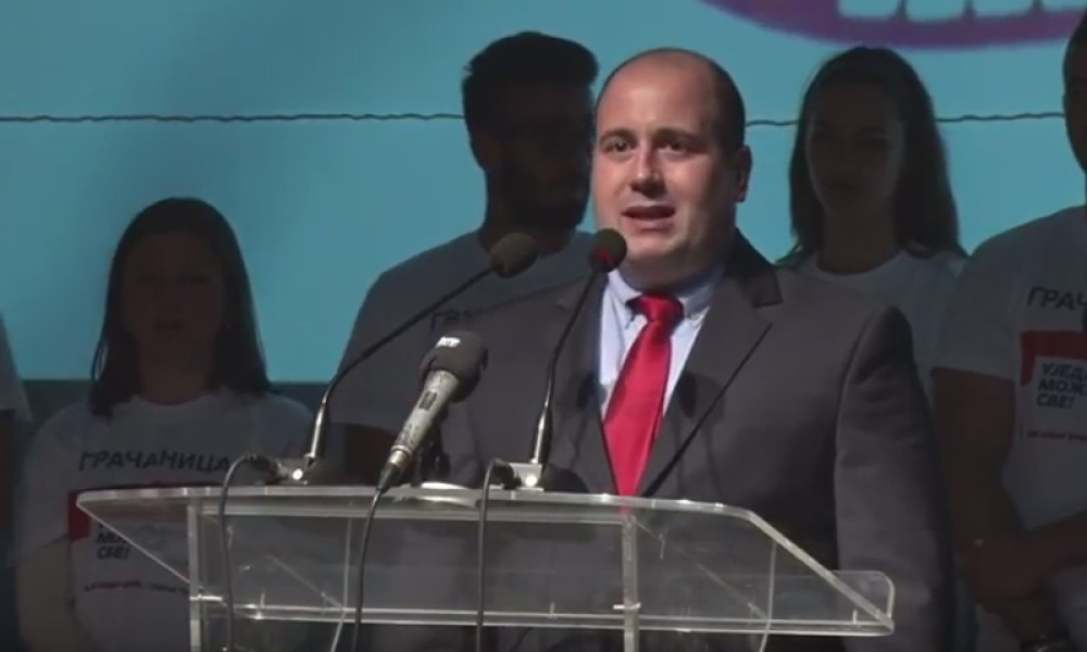 Nek Priština ubaci Srbiju u svoj ustav