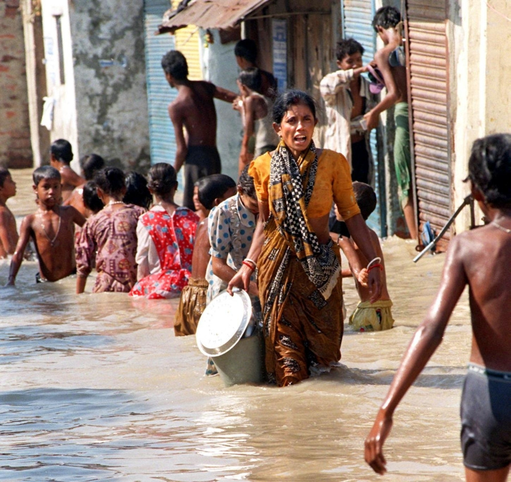 Najmanje sedmoro stradalo u poplavama