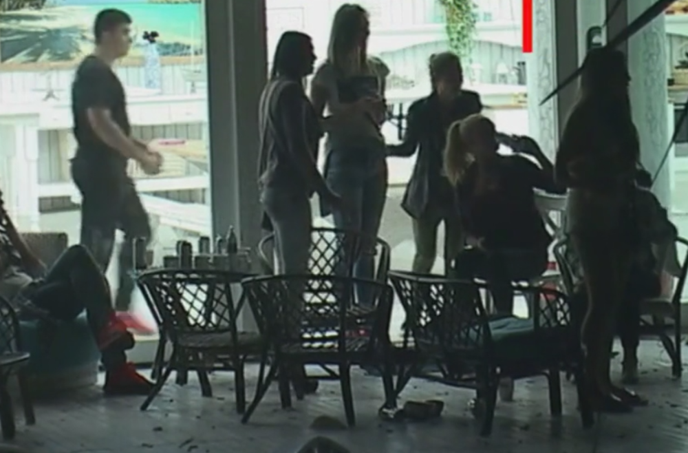 Nepoznata osoba preskočila ogradu "Maldiva"! (VIDEO)