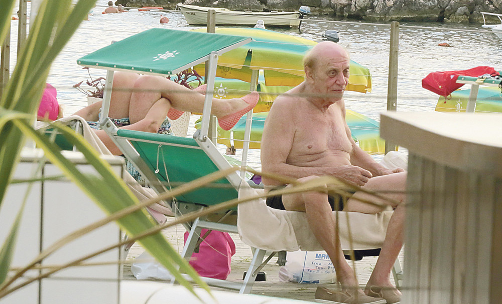 Tozovče, a đe se kupaš?! (FOTO + VIDEO)