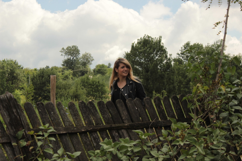 Anđela snima emisiju po Srbiji (FOTO)