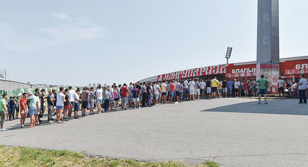 Subota 12 časova - svi na stadion!