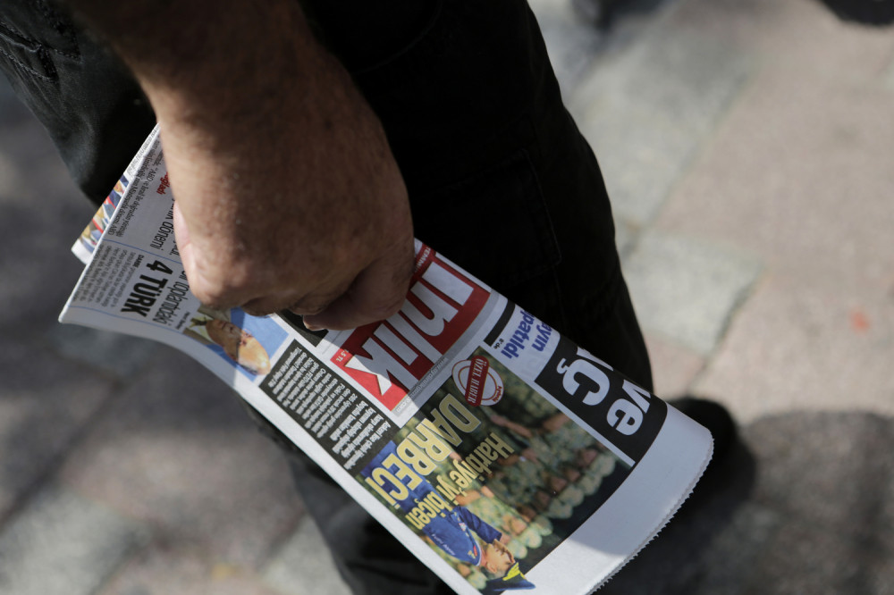 Pred sudiju izveden 21 novinar