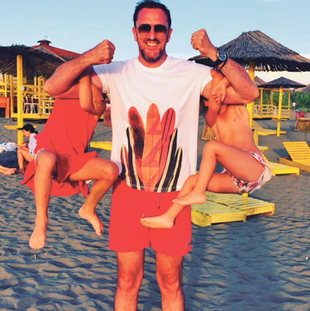 Sergej tegove zamenio ćerkicama