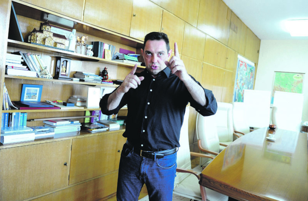 Isti si Alija, želiš samo rat i krv!