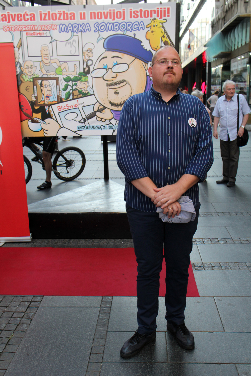 Od publike smeh i aplauz