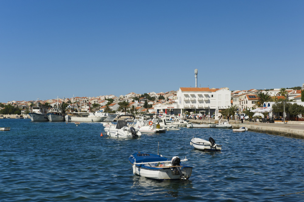 Gej žurke na ostrvu gde su brutalno ubijali Srbe!