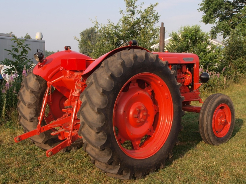 Samohrana majka sa Kosova dobila nov traktor