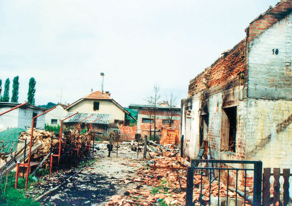 Uz zvuke rafala smo bežali od „Oluje“