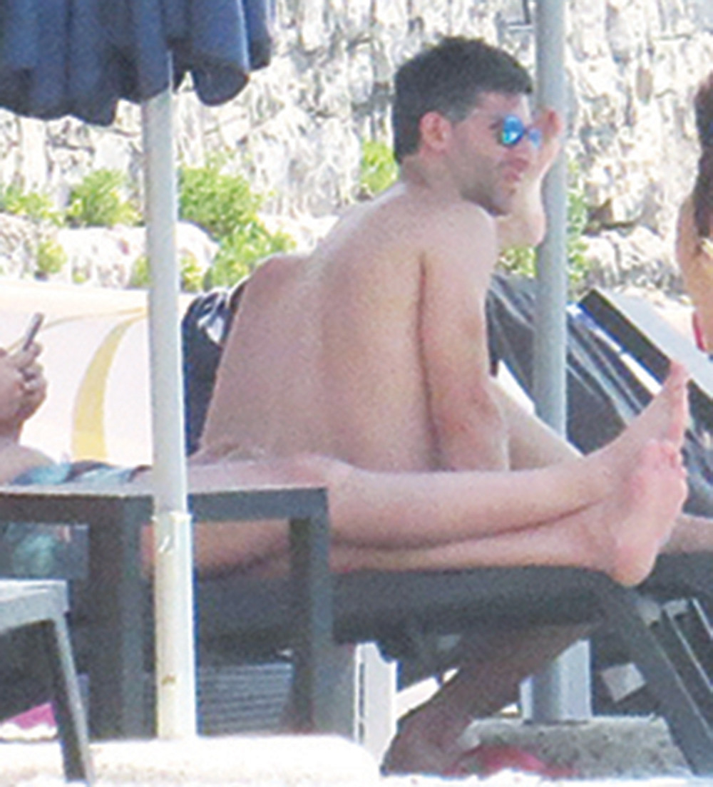 Filip raskid s Anom leči letovanjem