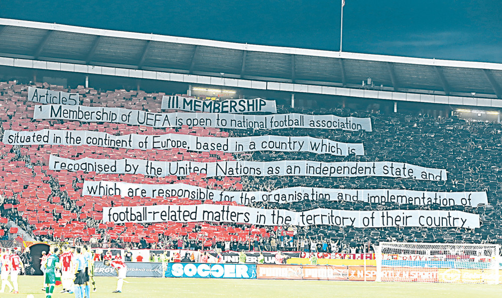 Zvezda zasad bez kazne zbog transparenata