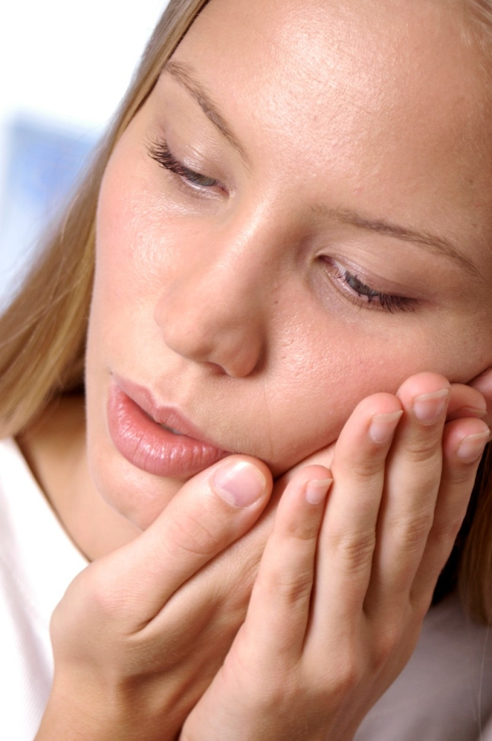 Kako izlečiti afte u ustima