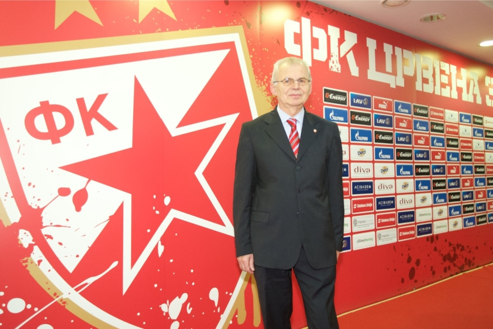 Mijailović u dugom otvorenom pismu prozvao Vučelića! Odgovorio na tvrdnju da je Zvezda Vučićevo "mezimče"