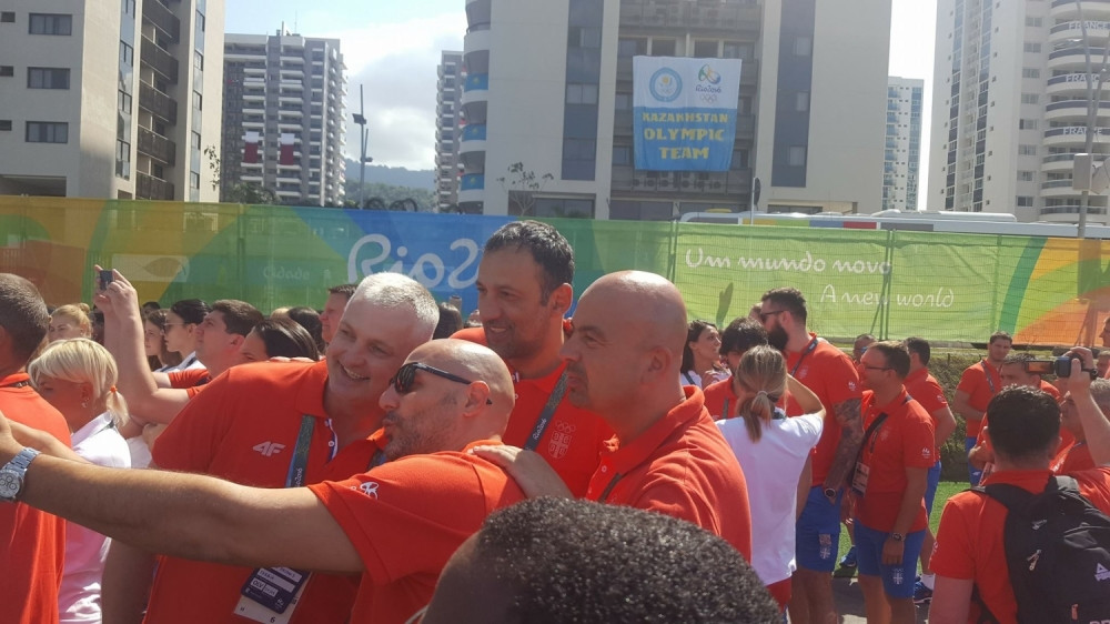 Legende prave selfi, a šta rade Teo i Maja?