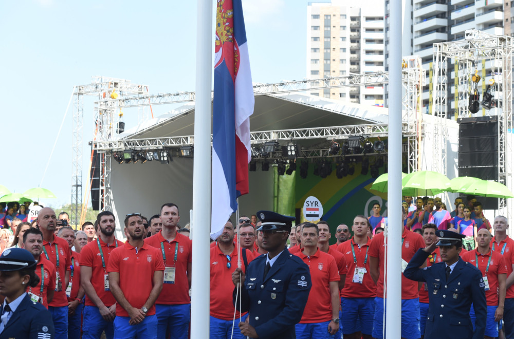 Podignuta srpska zastava u Riju (FOTO GALERIJA)