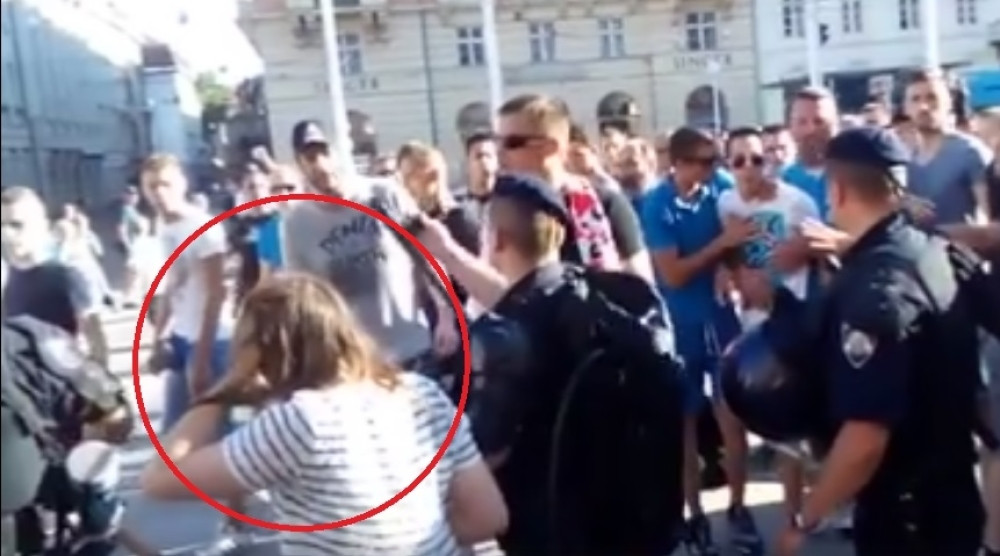 Tukli devojku na srpskom protestu u Zagrebu (VIDEO)