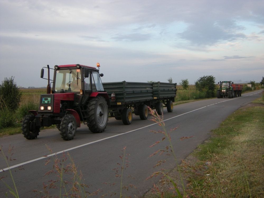 Traktoristu ubio traktor