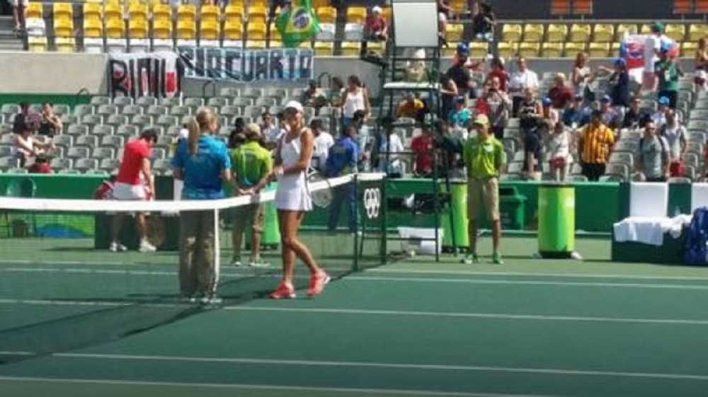 Ana izašla na teren, Brazilci uzdišu i šalju joj poljupce