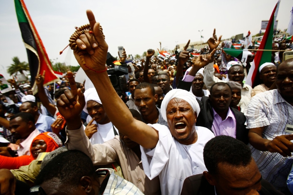 U sukobima opozicije s policijom najmanje sedam mrtvih!