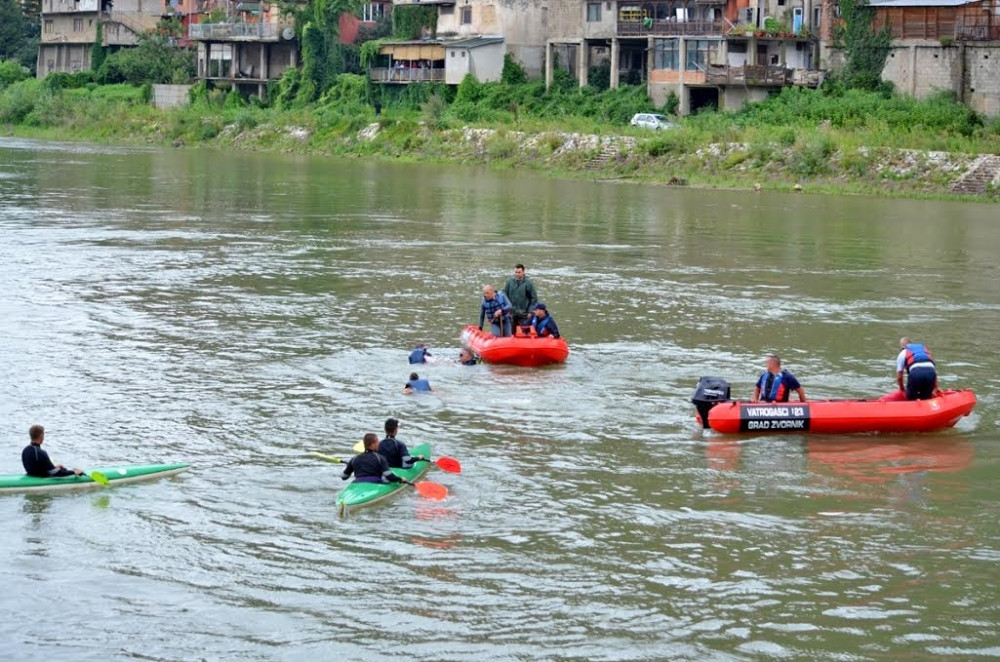 Ronioci i dalje tragaju sa Beucom
