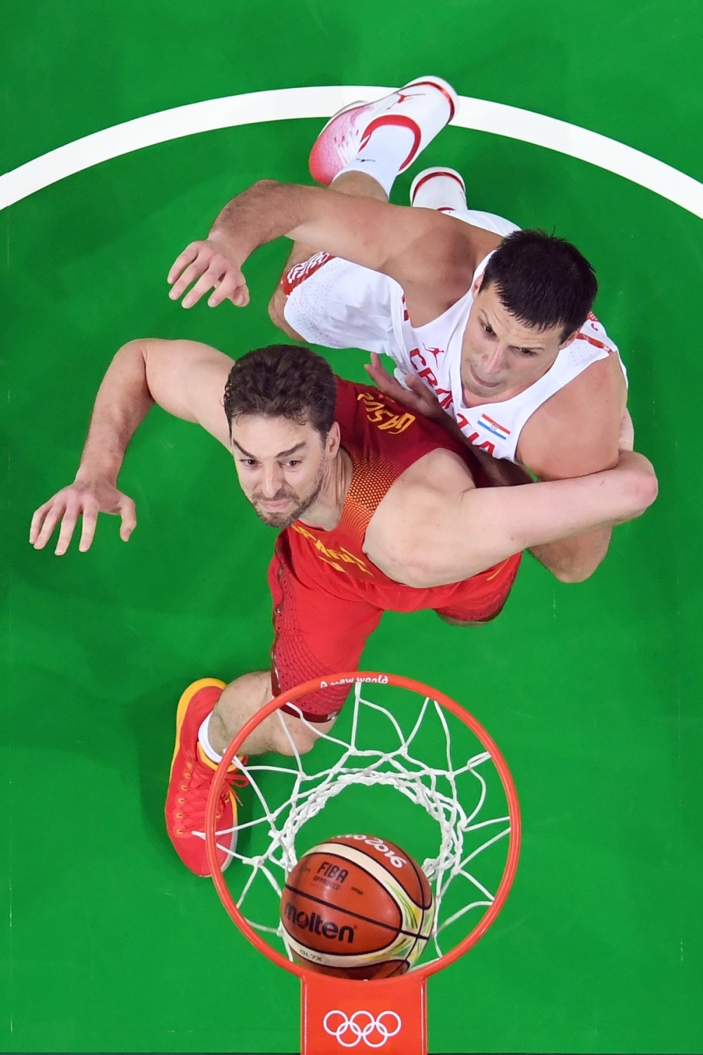 Hrvati "bananom" šokirali Špance! (VIDEO)