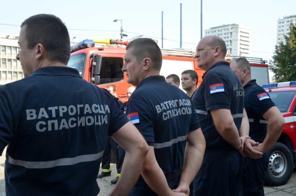 Srpska policija pomaže Makedoncima