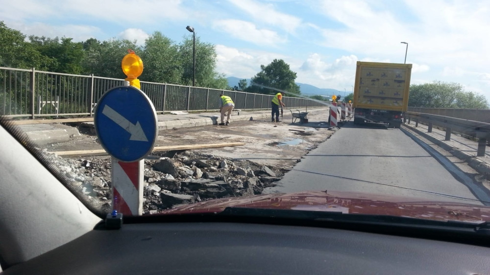 Svi koji bi u Guču moraju kroz centar Čačka